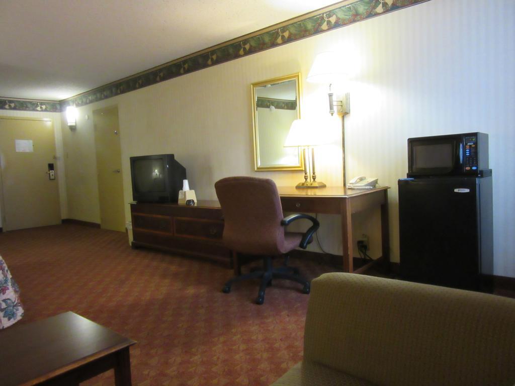 Governor'S Inn & Suites Memphis Kamer foto