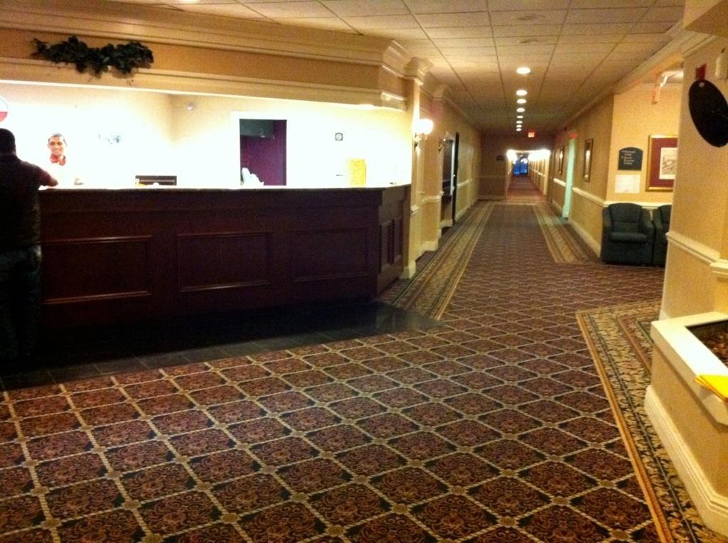 Governor'S Inn & Suites Memphis Buitenkant foto