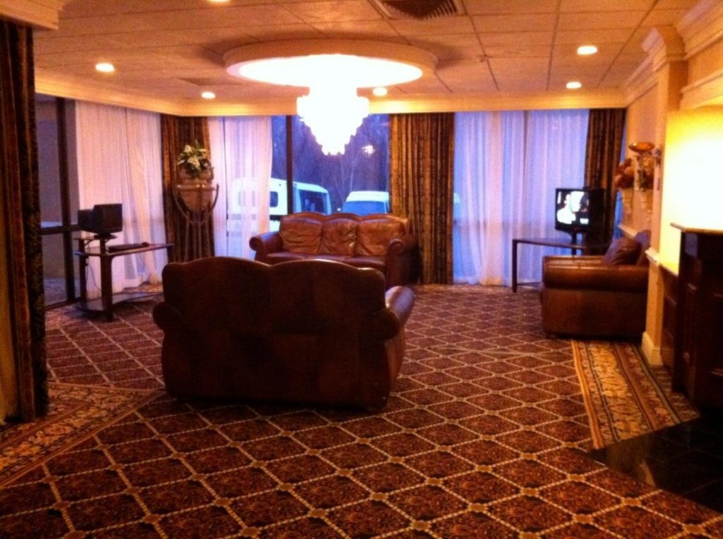 Governor'S Inn & Suites Memphis Buitenkant foto